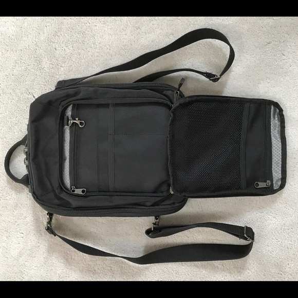 Convertible Laptop Laptop or Crossbody - Picture 5 of 8